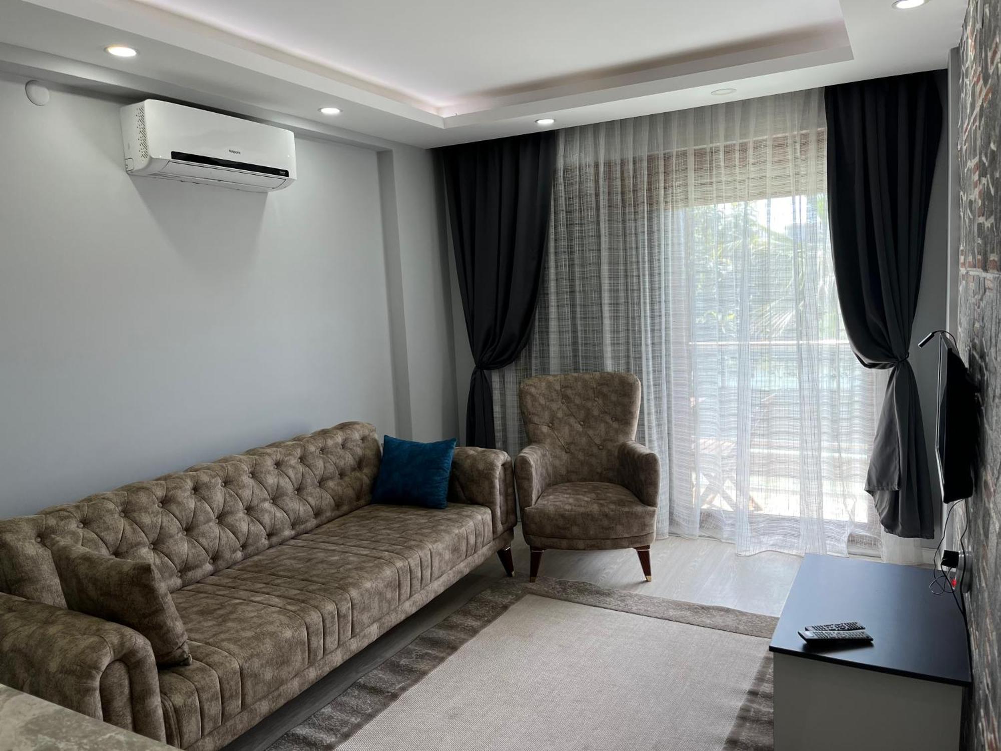 Gardenya Lara Suit Hotel Antalya Dış mekan fotoğraf